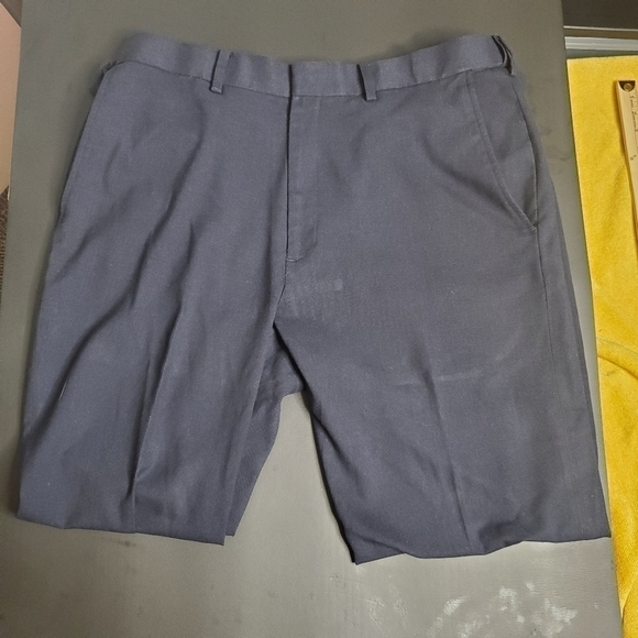 J.M. Haggar Dress Pants Men's 34x32 Navy Blue - Picture 8 of 8